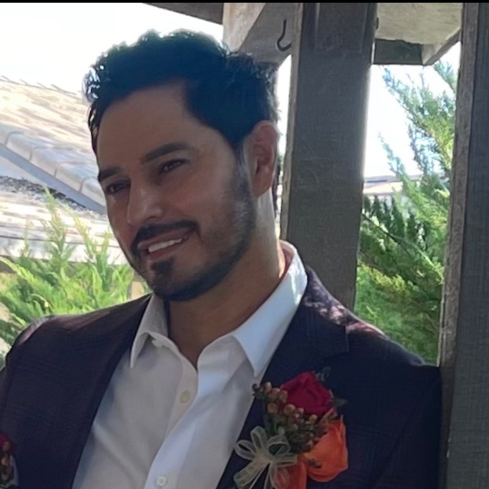 Meet your Posher, Diego